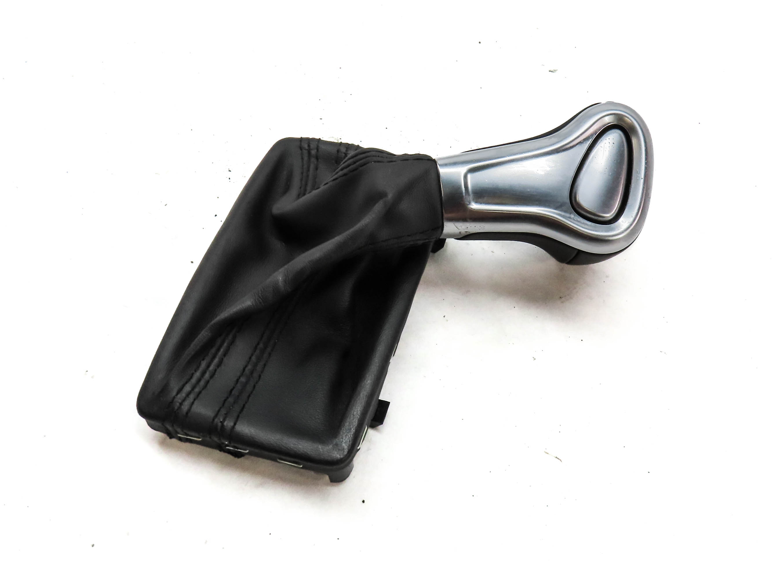 14 AUDI Q5 (B8 8R) AUTO AUTOMATIC TRANSMISSION SHIFT SHIFTER KNOB HANDLE w/BOOT — exact item pictured